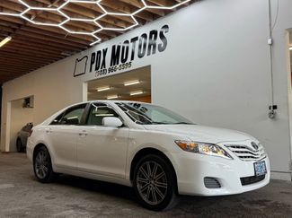 Used 2010 Toyota Camry LE image 1