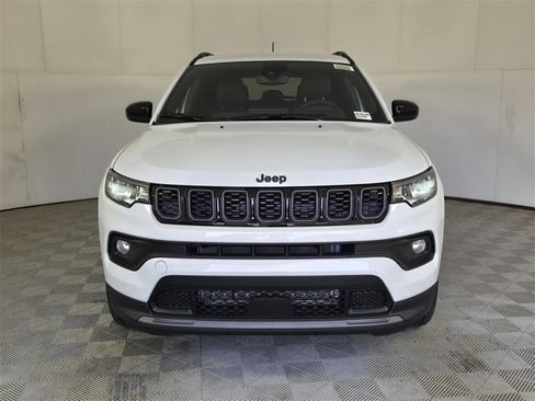 New 2026 Jeep Compass Latitude image 3