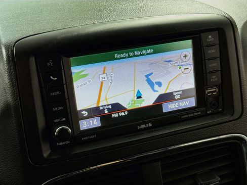 Used 2018 Dodge Grand Caravan GT FWD image 2