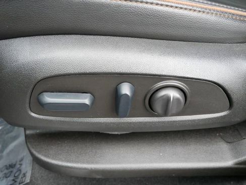 Used 2023 GMC Acadia AT4 image 18