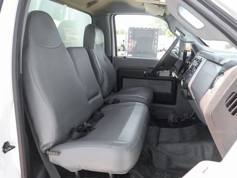 Used 2022 Ford F650 2WD Regular Cab Super Duty image 33