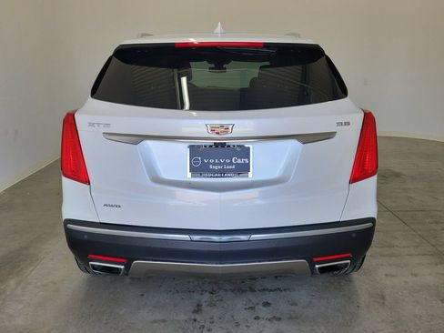 Used 2017 Cadillac XT5 Platinum w/ Driver Assist Package AWD/4WD image 6