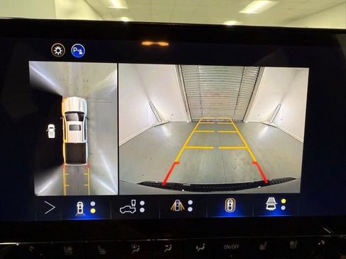 New 2026 Chevrolet Colorado ZR2 w/ Technology Package image 21