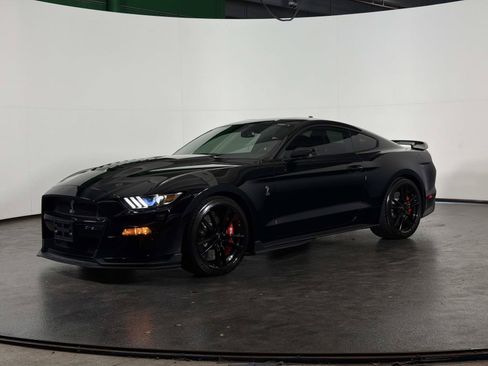 Used 2022 Ford Mustang Shelby GT500 w/ Technology Package RWD image 8