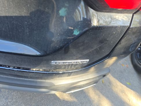 Used 2023 Honda Pilot Touring image 6