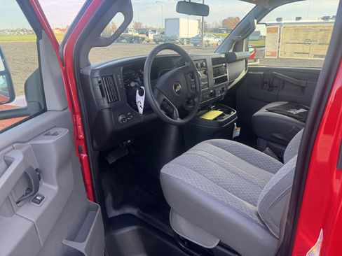 New 2025 Chevrolet Express 3500 w/ Power Convenience Package image 11