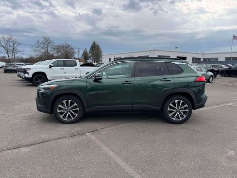 Used 2023 Toyota Corolla Cross XLE w/ Convenience Package image 4