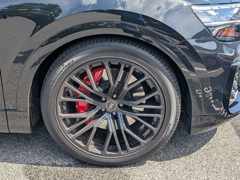 Used 2025 Audi SQ8 Premium Plus AWD/4WD image 9
