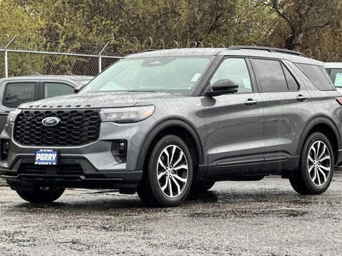 New 2026 Ford Explorer ST-Line w/ Premium Package image 7