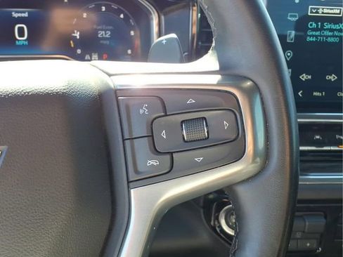 Used 2025 Chevrolet Silverado 1500 LTZ image 16