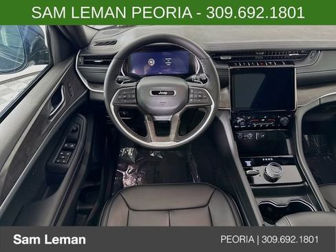 New 2025 Jeep Grand Cherokee Limited w/ Black Appearance Package AWD/4WD image 23