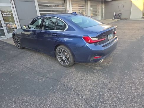 Used 2019 BMW 330i xDrive Sedan w/ Convenience Package AWD/4WD image 9
