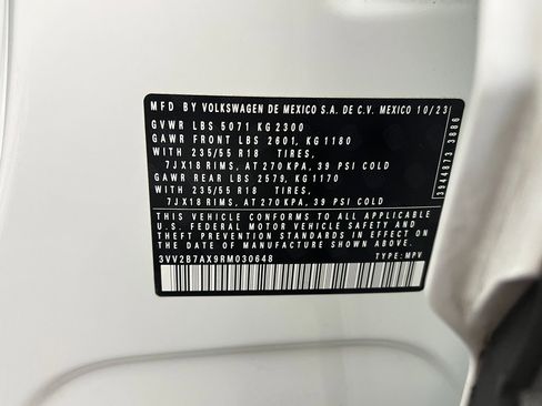 Used 2024 Volkswagen Tiguan SE image 29