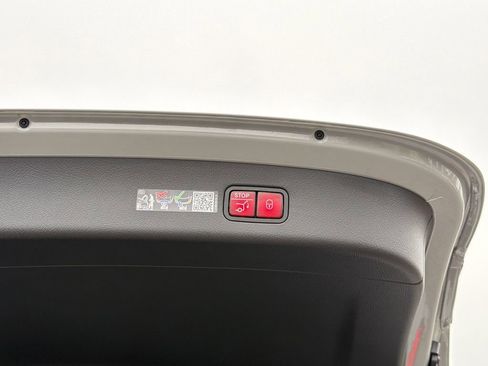 New 2026 Mercedes-Benz GLC 300 4MATIC image 16