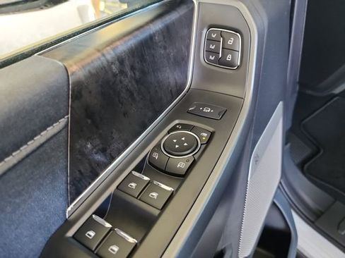 New 2025 Ford F250 Lariat w/ Lariat Ultimate Package image 10