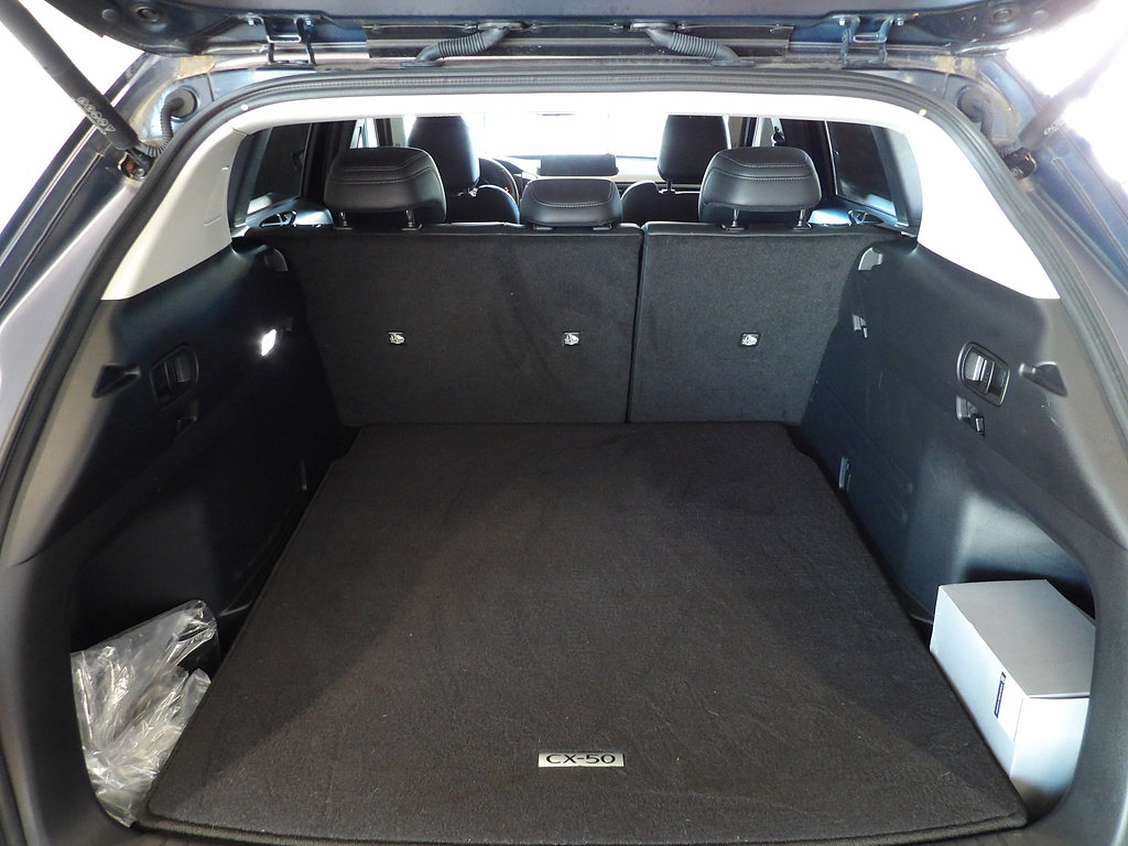 Used 2024 MAZDA CX-50 AWD 2.5 S w/ Cargo Package image 16