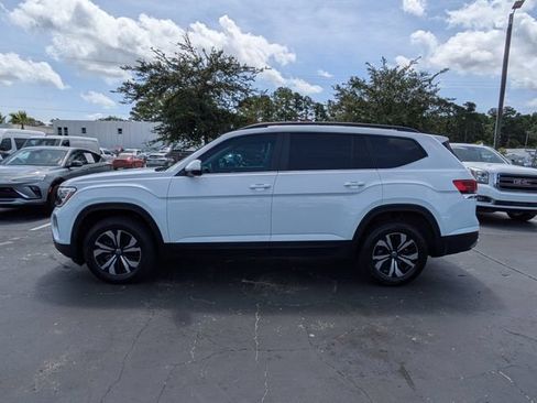 Used 2024 Volkswagen Atlas SE FWD image 8