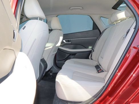Used 2024 Hyundai Sonata SEL FWD image 8