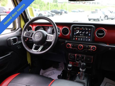Used 2022 Jeep Wrangler Unlimited Rubicon w/ Cold Weather Group AWD/4WD image 14