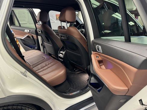 Used 2019 BMW X5 xDrive40i w/ Convenience Package image 26