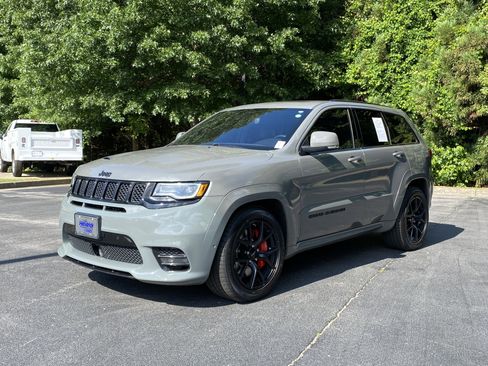 Used 2021 Jeep Grand Cherokee SRT AWD/4WD image 5