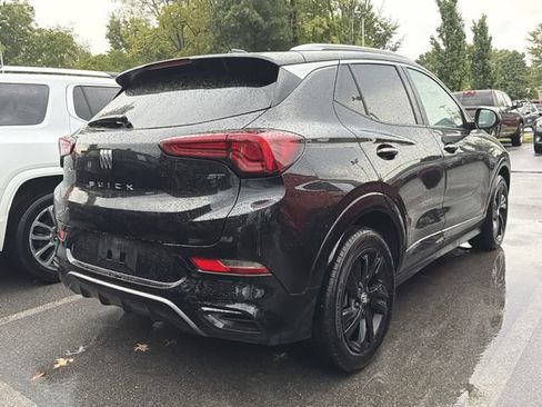 Used 2024 Buick Encore GX Sport Touring FWD image 4