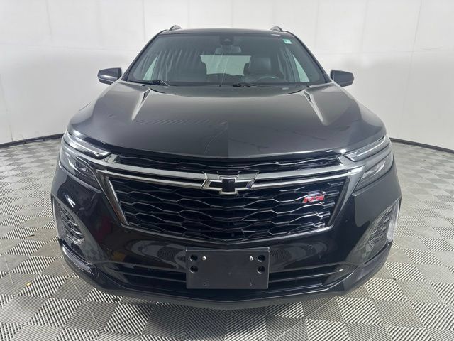 Used 2022 Chevrolet Equinox RS AWD/4WD image 2