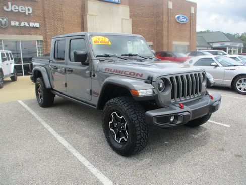 Used 2022 Jeep Gladiator Rubicon w/ Cold Weather Group AWD/4WD image 1