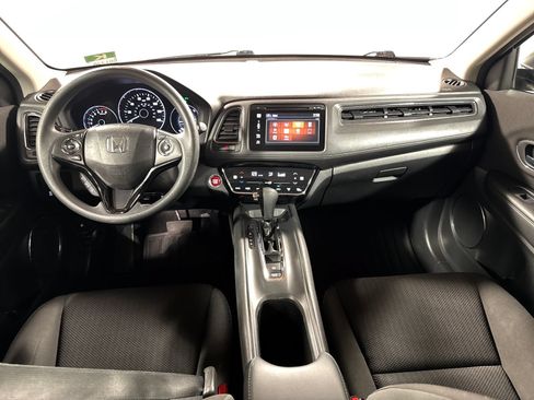 Certified 2017 Honda HR-V EX image 4