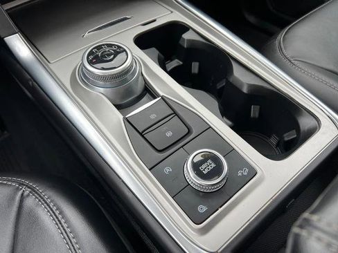 Certified 2023 Ford Explorer XLT w/ Equipment Group 202A image 26