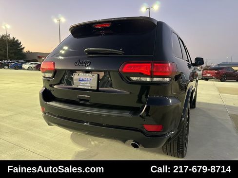 Used 2019 Jeep Grand Cherokee Altitude image 17