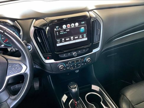 Used 2019 Chevrolet Traverse LT FWD image 8