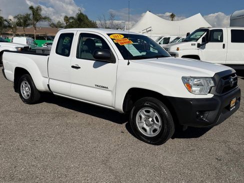 Used 2013 Toyota Tacoma 2WD Access Cab image 3