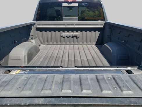 Used 2021 GMC Sierra 1500 AT4 w/ AT4 Value Package AWD/4WD image 32