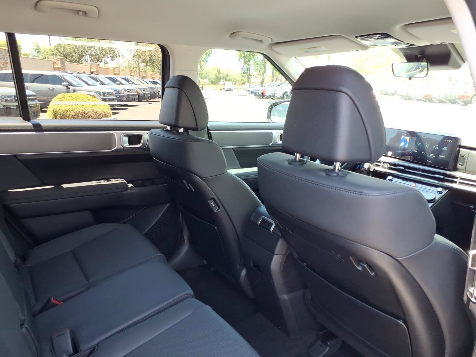 New 2026 Hyundai Santa Fe SEL FWD image 8