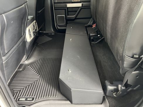 Used 2019 Ford F150 Lariat w/ Equipment Group 502A Luxury AWD/4WD image 20