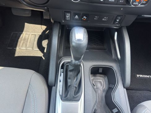 Used 2022 Nissan Frontier SV RWD image 15