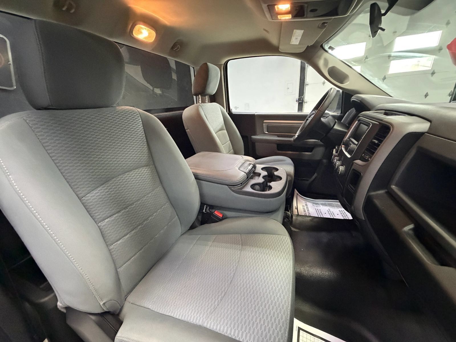 Used 2018 RAM 1500 Express RWD image 22