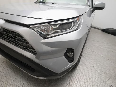 Used 2019 Toyota RAV4 Limited AWD/4WD image 23