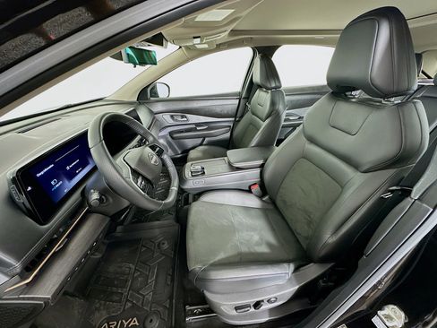 Used 2023 Nissan Ariya AWD image 13