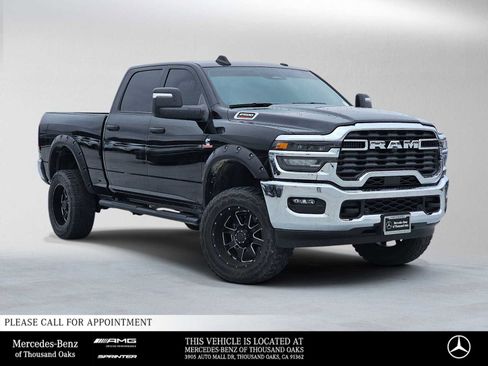 Used 2025 RAM 2500 Tradesman AWD/4WD image 1