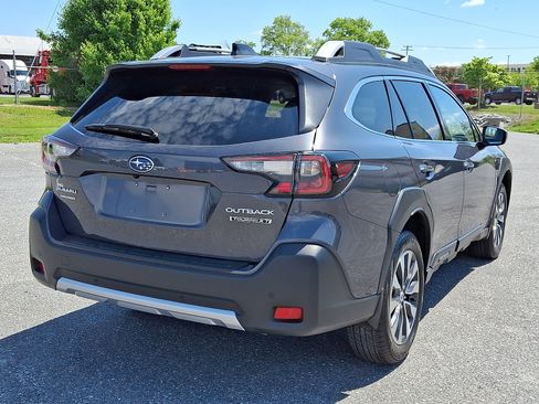 Used 2025 Subaru Outback Touring XT AWD/4WD image 6