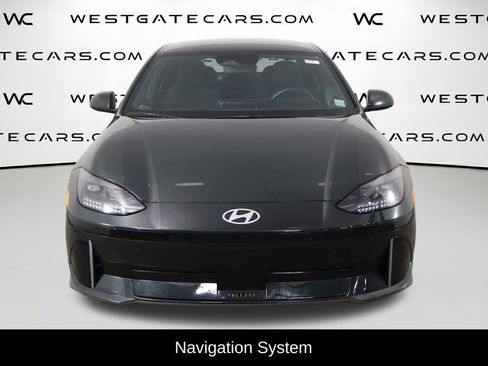 Used 2024 Hyundai Ioniq 6 SE RWD image 2