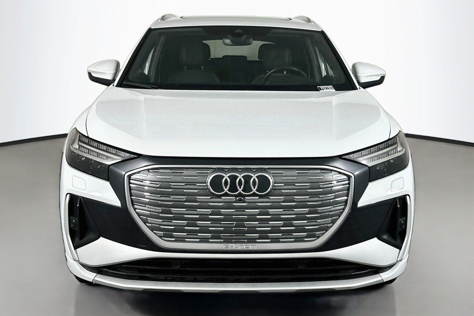 Used 2023 Audi Q4 e-tron Prestige AWD/4WD image 2