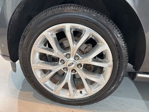 Used 2018 Ford Expedition Max Limited w/ Equipment Group 302A image 18