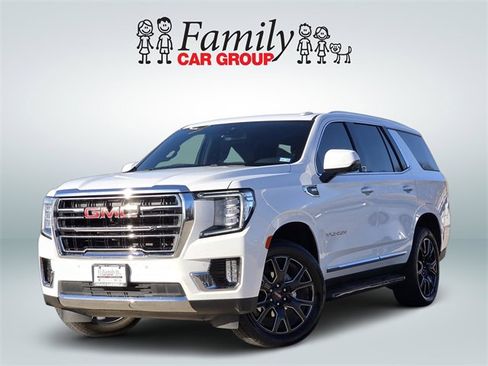 Used 2024 GMC Yukon SLT w/ SLT Luxury Package image 1