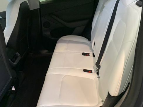 Used 2022 Tesla Model Y Performance AWD/4WD image 40