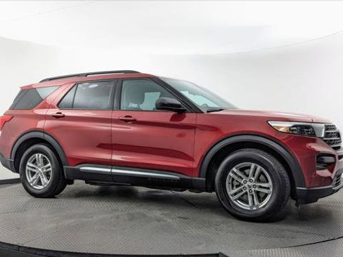 Used 2022 Ford Explorer XLT RWD image 11