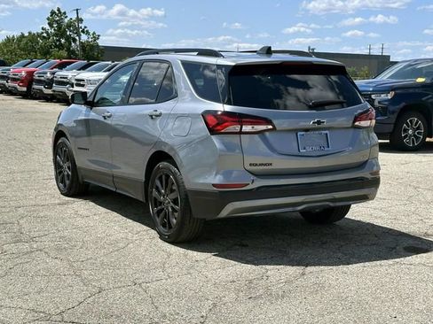 Certified 2024 Chevrolet Equinox RS FWD image 3