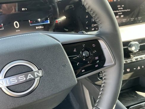 Certified 2025 Nissan Murano SV w/ Cargo Package image 16